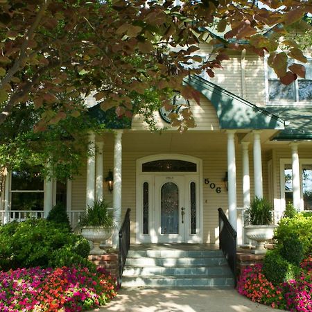 The Sanford House Inn & Spa 알링턴 외부 사진
